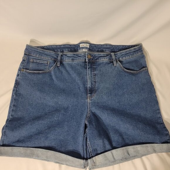 Cuffed Ava Viv Denim Jean Shorts, Plus Size 26w Host Pick - Picture 1 of 2